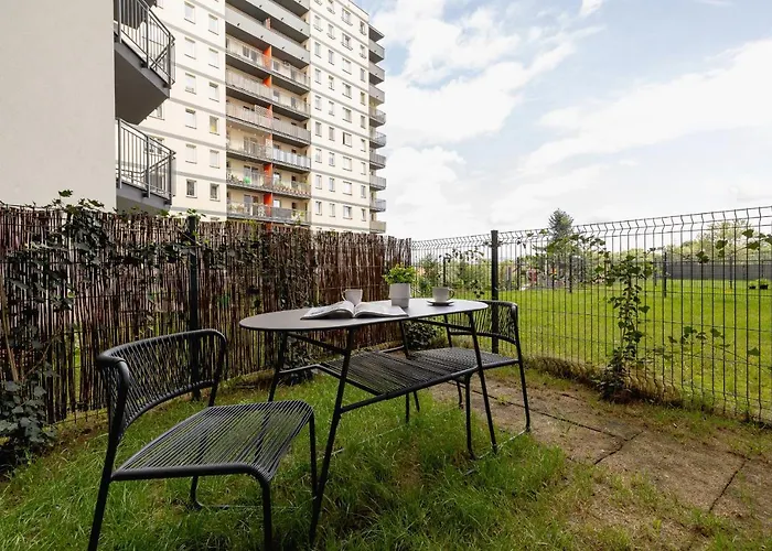 Elegant Szpakowa 10 With 2 Parking Spaces & Terrace By Renters Lägenhet *