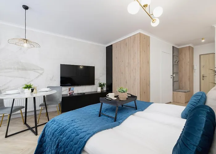 Elegant Szpakowa 10 With 2 Parking Spaces & Terrace By Renters Kraków