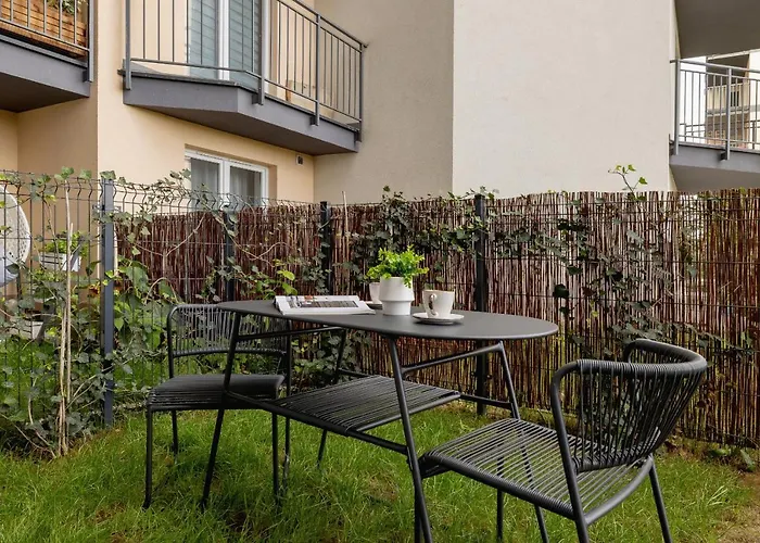 Elegant Szpakowa 10 With 2 Parking Spaces & Terrace By Renters Kraków