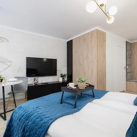 Elegant Szpakowa 10 With 2 Parking Spaces & Terrace By Renters كراكوفيا