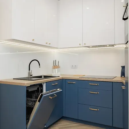 Elegant Szpakowa 10 With 2 Parking Spaces & Terrace By Renters Апартаменты Краков